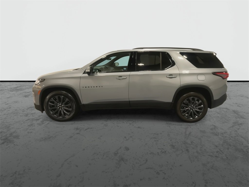 2023 Chevrolet Traverse RS photo 2