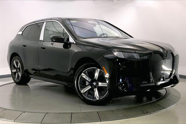 2026 BMW iX 45's photo
