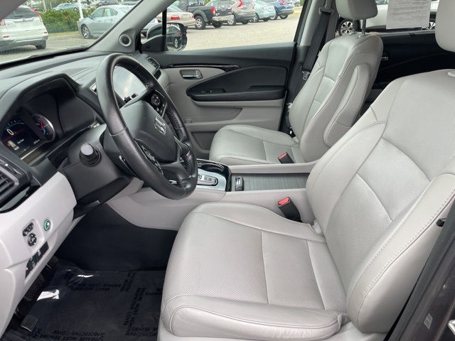 2019 Honda Pilot Elite photo 16