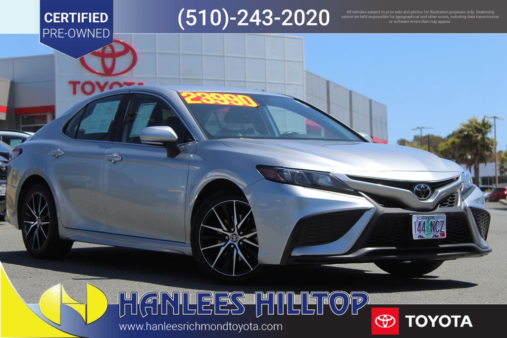 2022 Toyota Camry SE