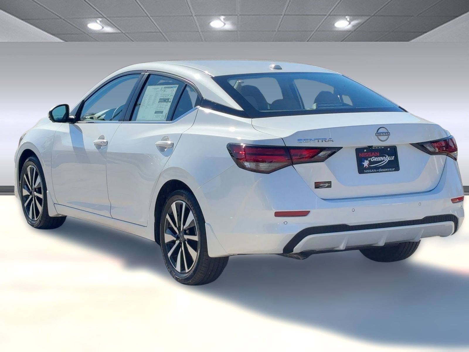 2025 Nissan Sentra SV photo 3