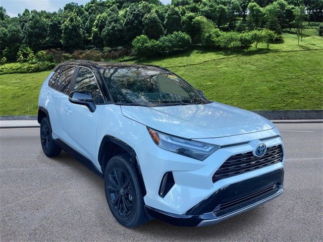 2023 Toyota RAV4 XSE's photo
