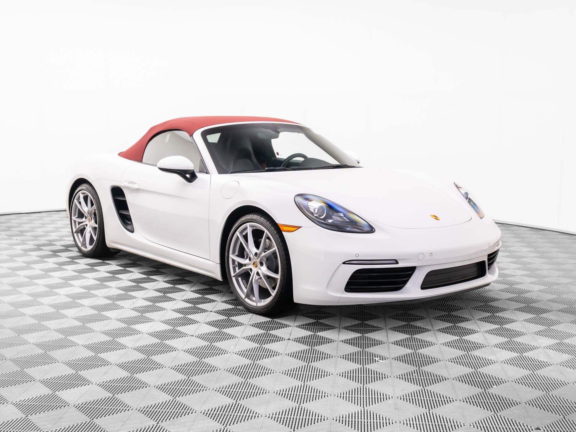 2019 Porsche Boxster photo 6