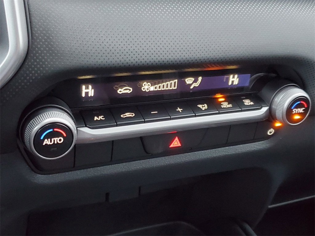2025 Mazda CX-50 2.5 Select photo 14