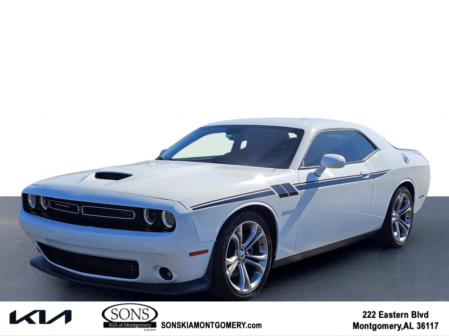2022 Dodge Challenger R/T's photo