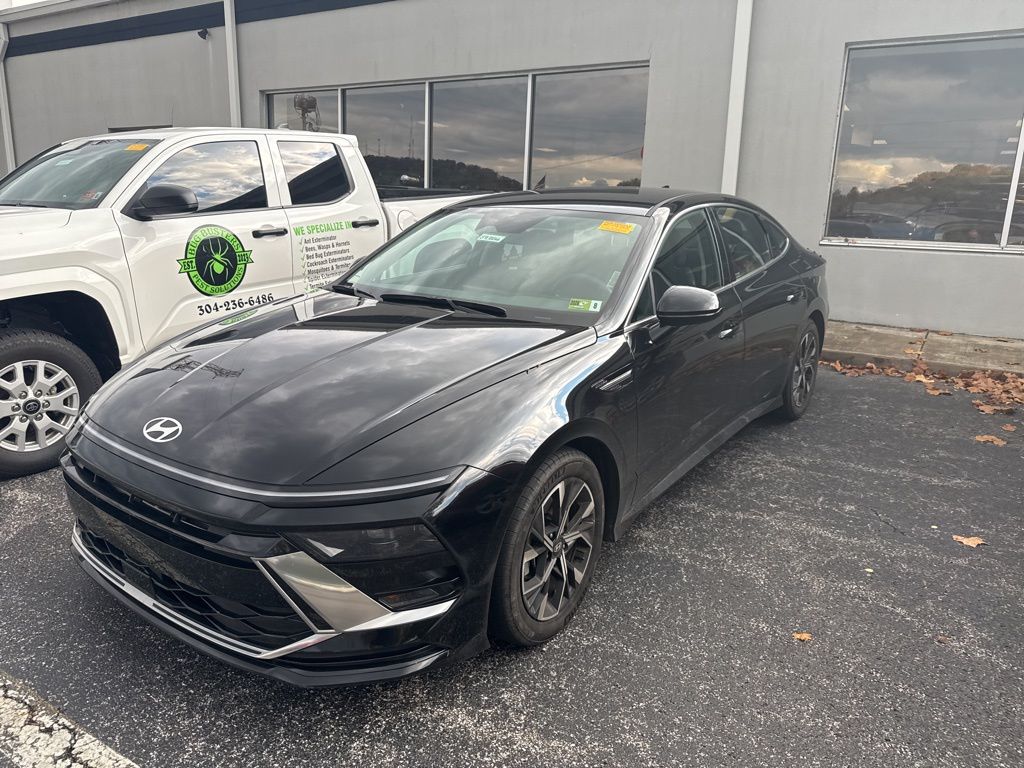 2024 Hyundai Sonata SEL photo 3