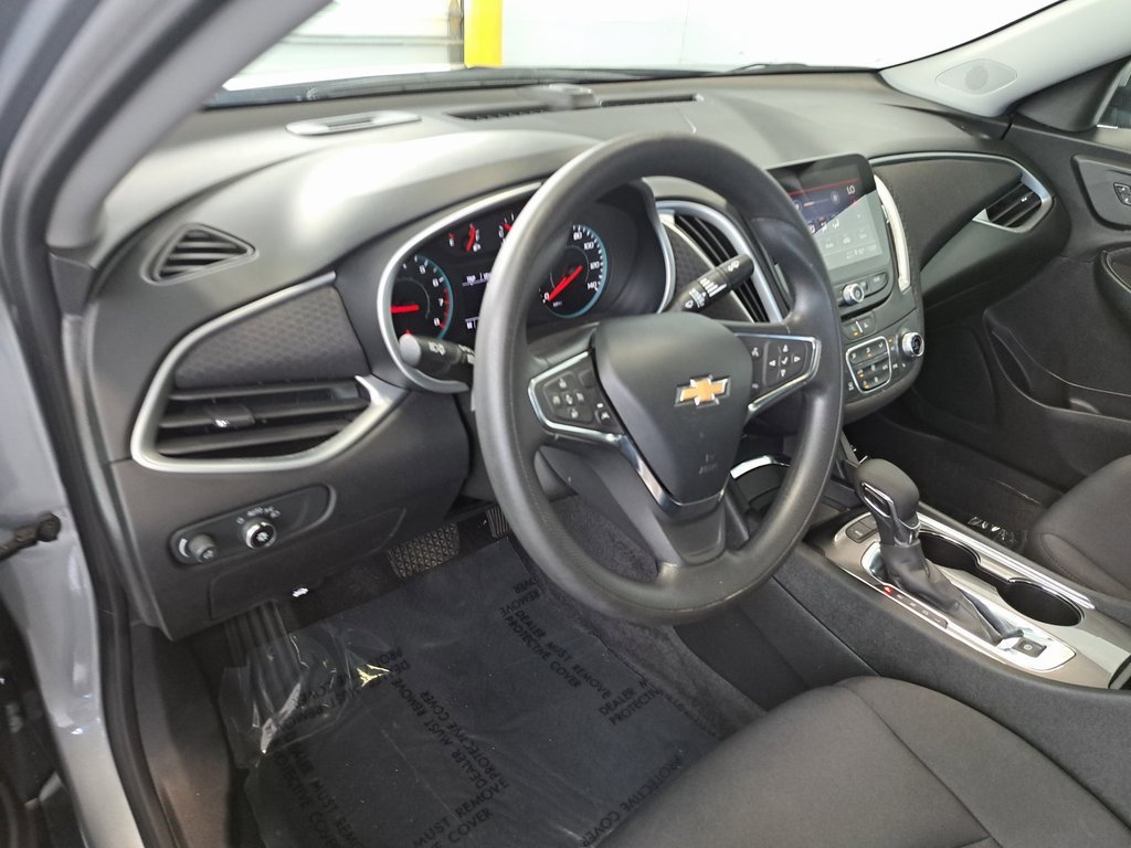 2024 Chevrolet Malibu 1LT photo 8