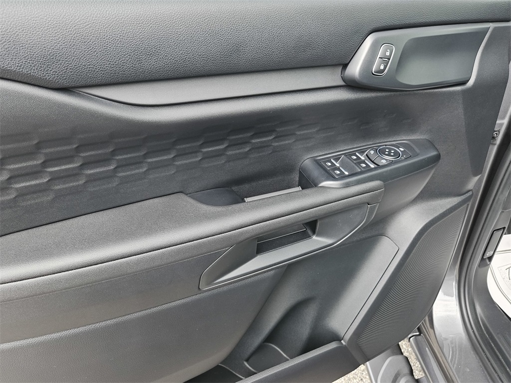 2025 Ford Ranger XL photo 9