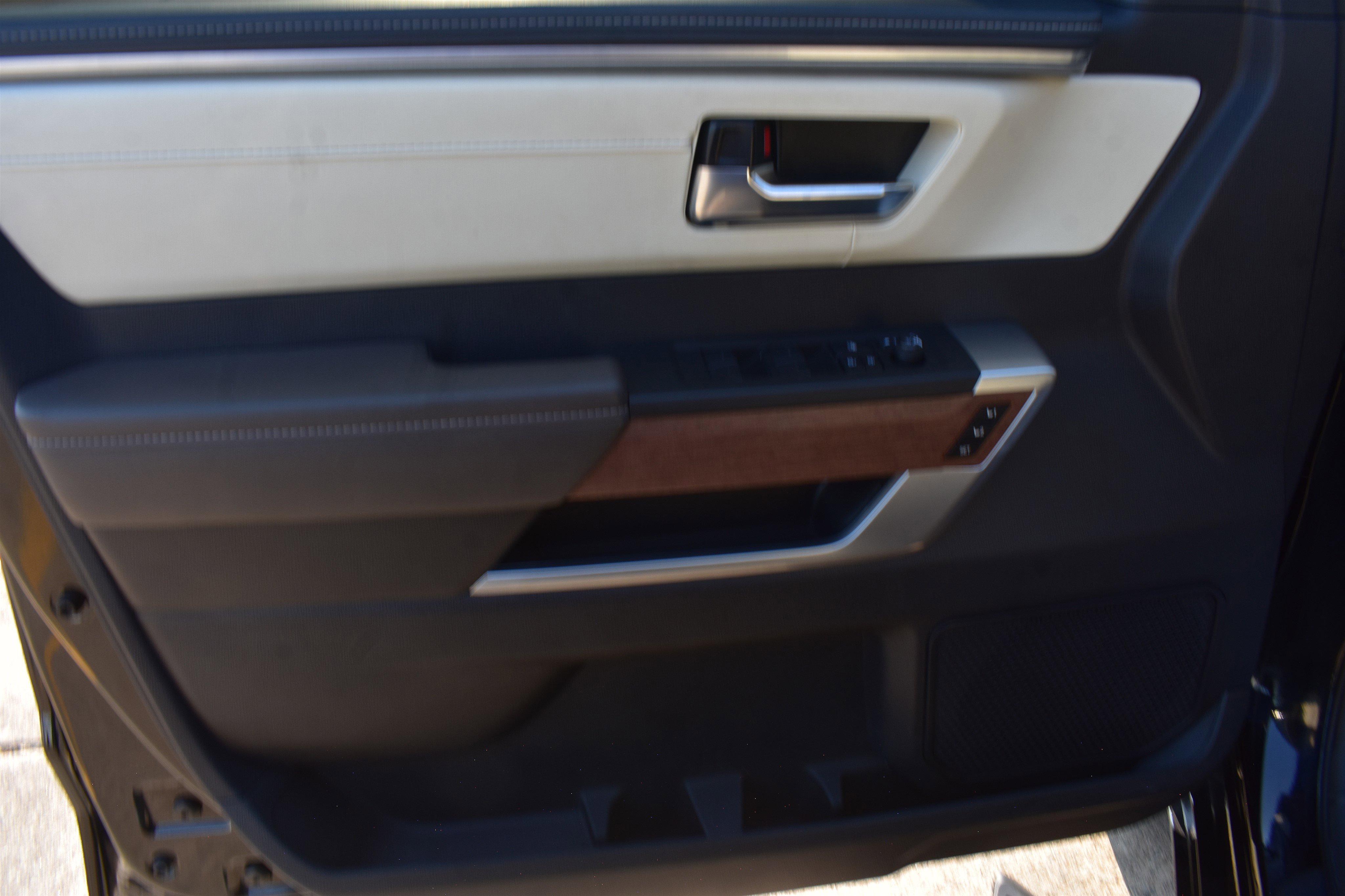 2022 Toyota Tundra 1794 Edition photo 6