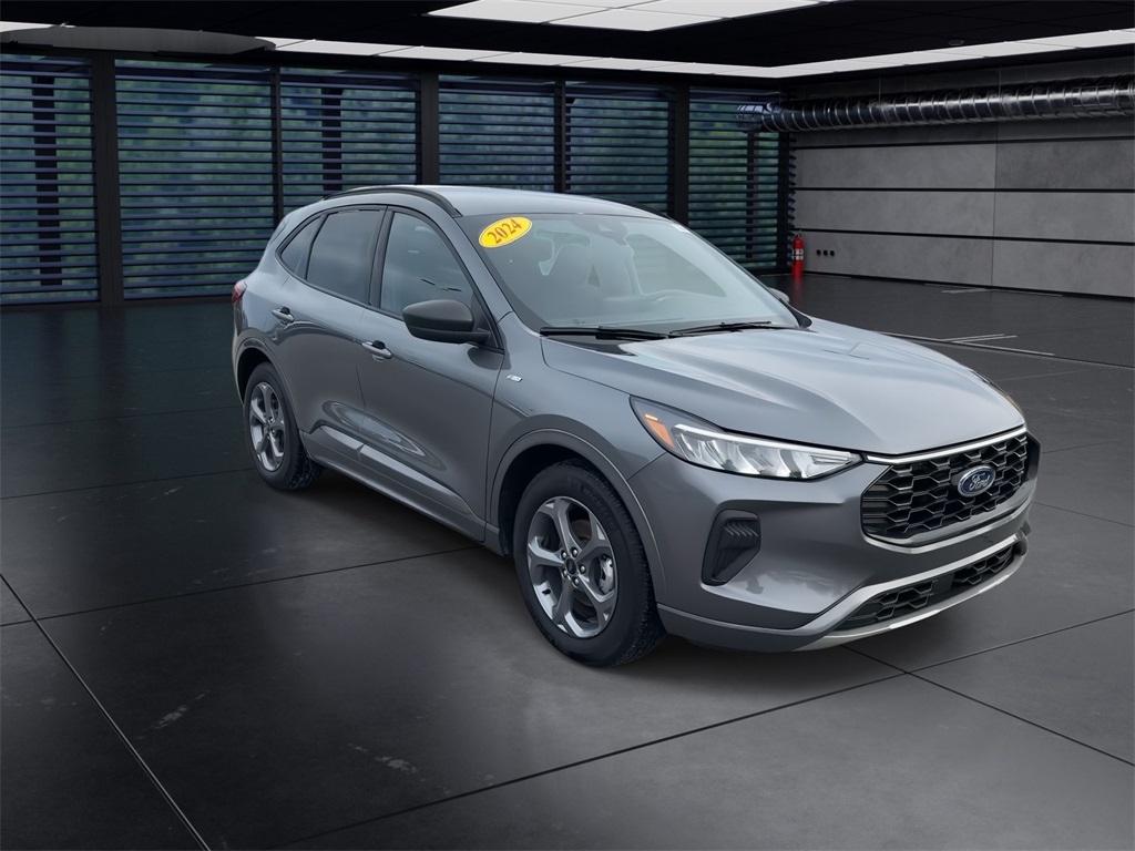 2024 Ford Escape ST-Line photo 2