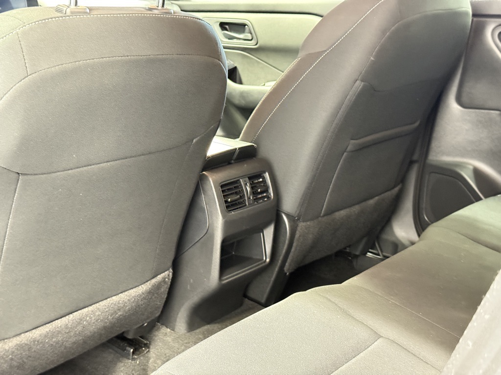 2025 Nissan Rogue S AWD photo 23