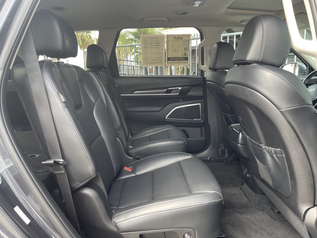 2024 Kia Telluride S photo 18