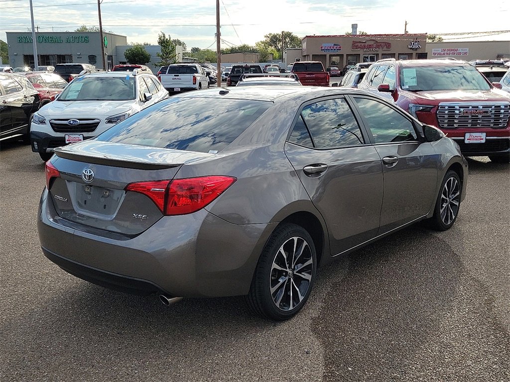 2018 Toyota Corolla XLE XSE photo 11