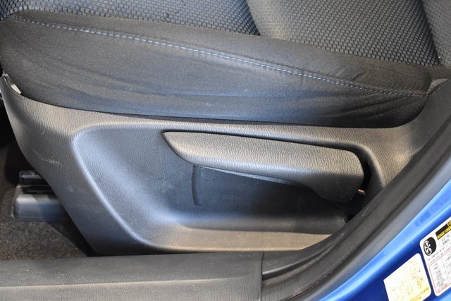 2019 Toyota Yaris LE photo 15