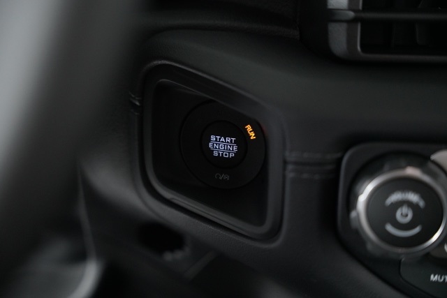 2025 Jeep Gladiator Sport photo 15