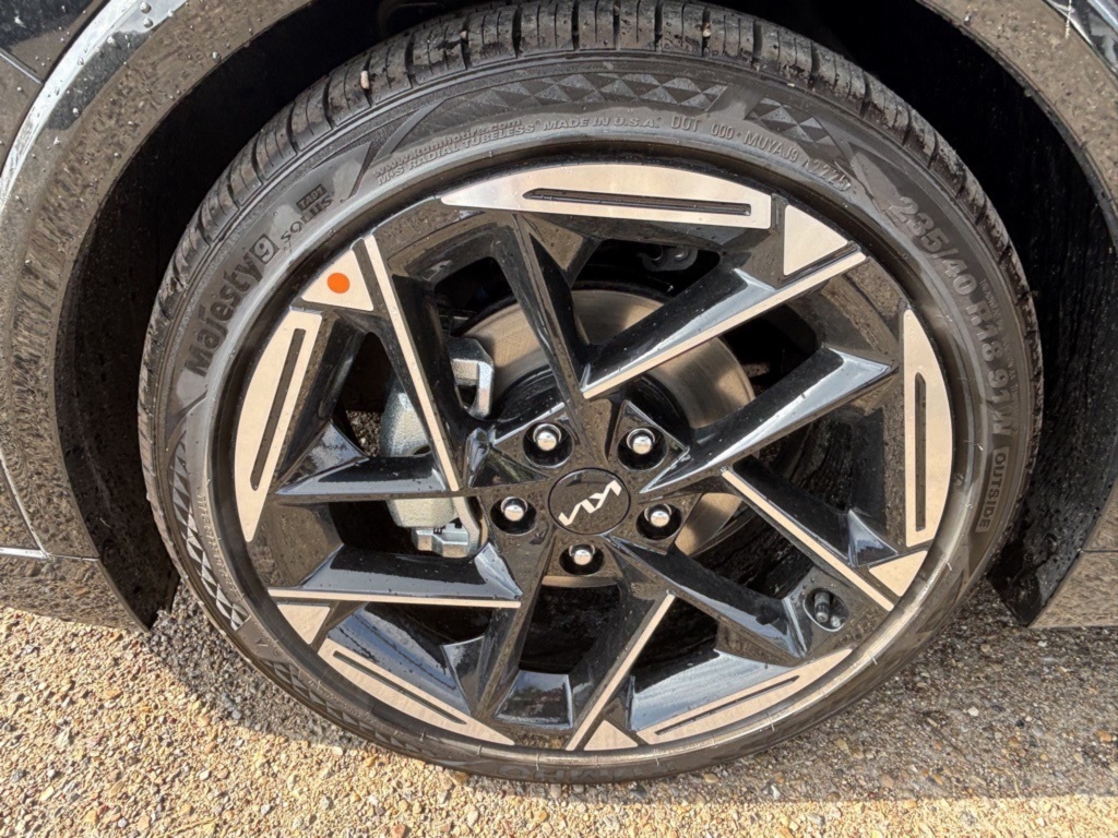 2025 Kia K4 GT-Line photo 17