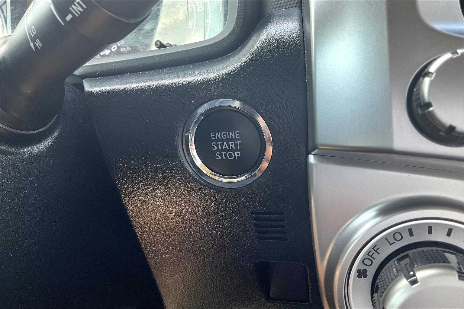 2023 Toyota 4Runner SR5 photo 32
