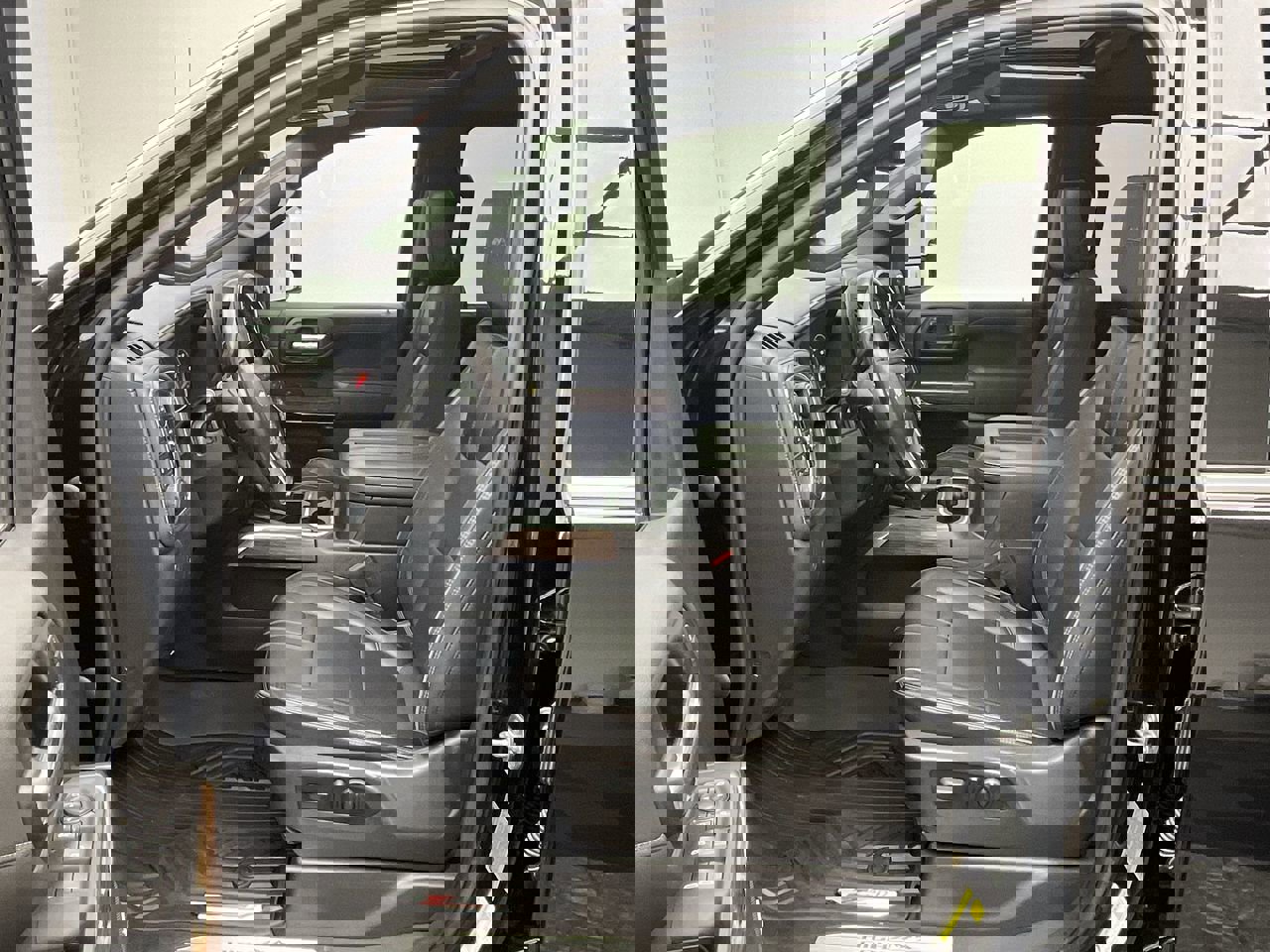 2022 Chevrolet Silverado 2500HD High Country photo 3