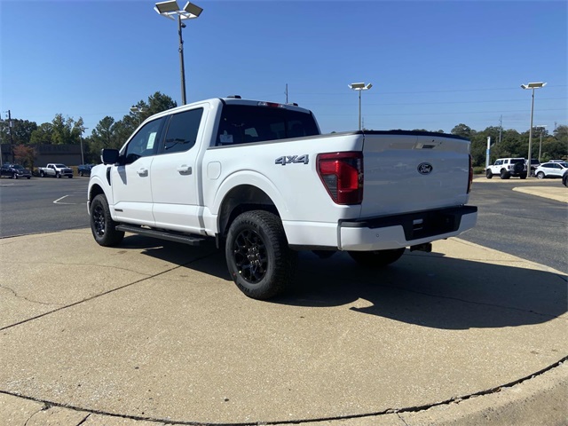 2025 Ford F-150 XLT photo 4