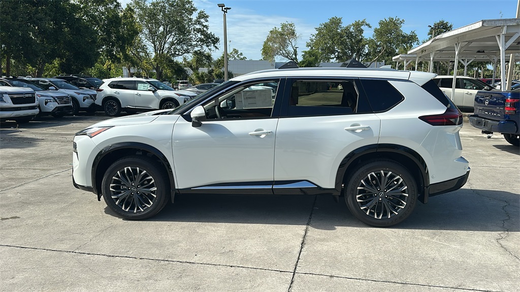 2025 Nissan Rogue Platinum photo 3