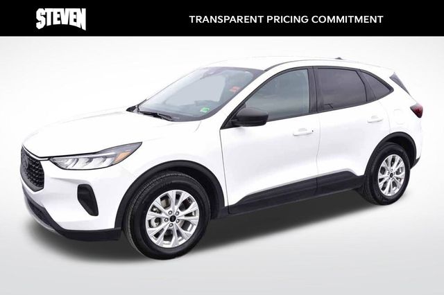 2025 Ford Escape Active's photo