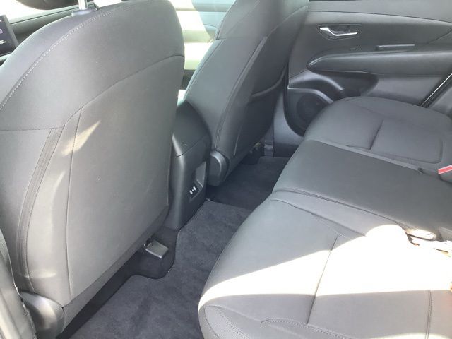 2025 Hyundai Tucson SE photo 13