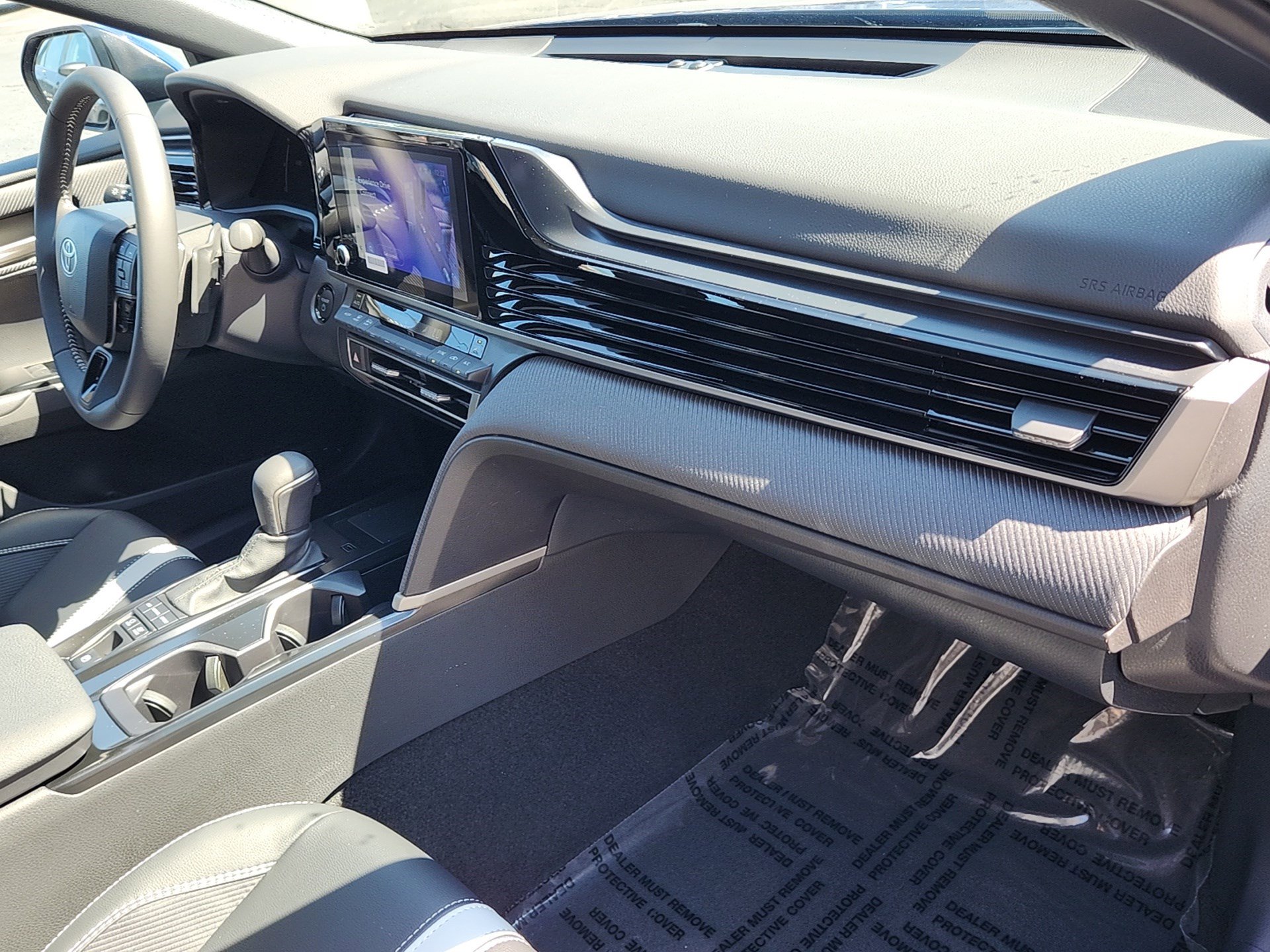 2025 Toyota Camry SE photo 27