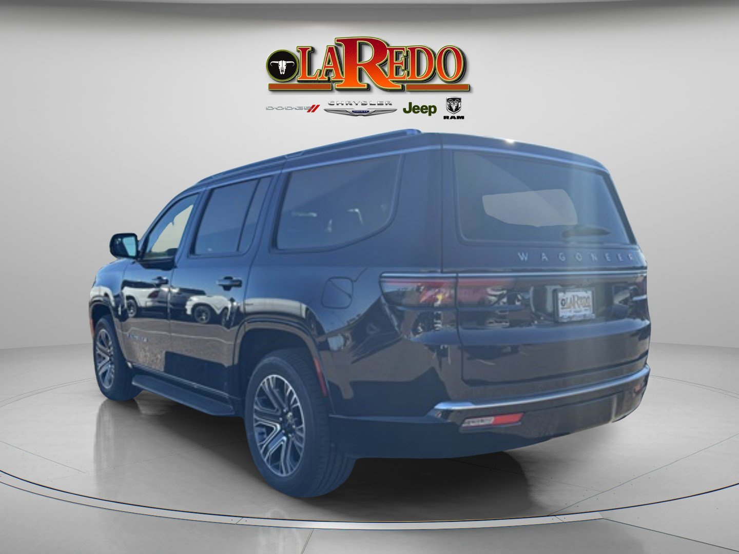 2025 Jeep Wagoneer Base photo 2