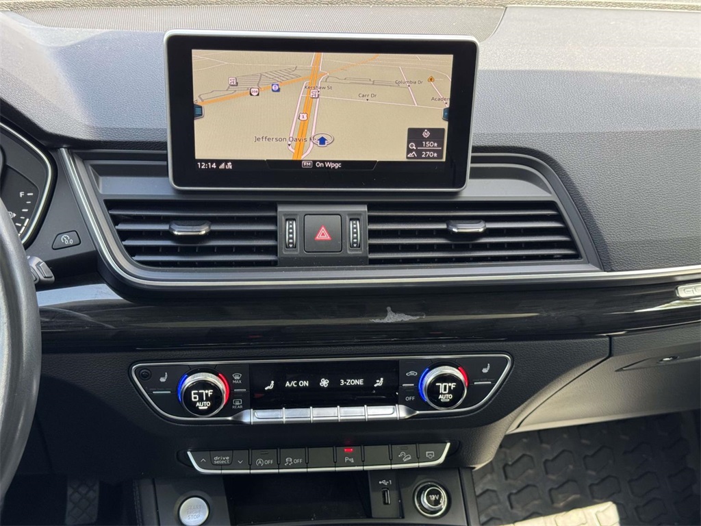 2020 Audi Q5 45 Premium Plus photo 18