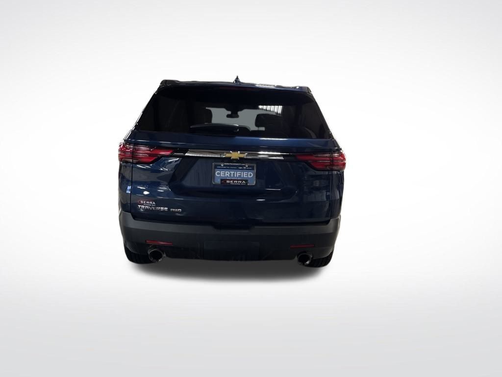 2022 Chevrolet Traverse LS photo 3