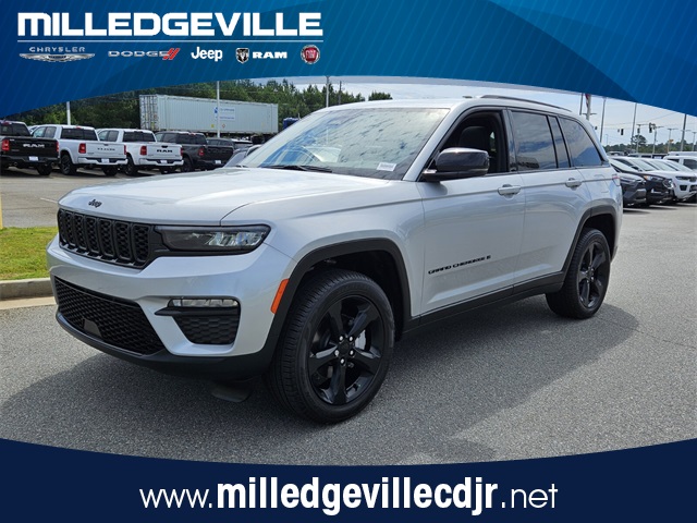 2025 Jeep Grand Cherokee Limited photo 2