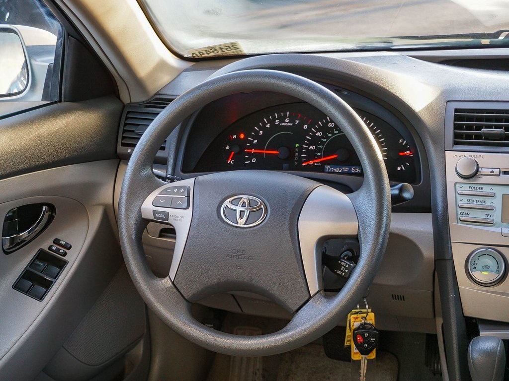 2007 Toyota Camry LE photo 15