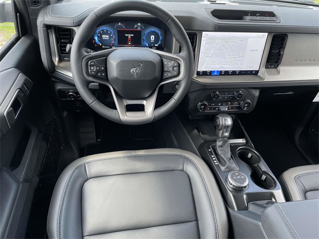 2025 Ford Bronco Outer Banks photo 7