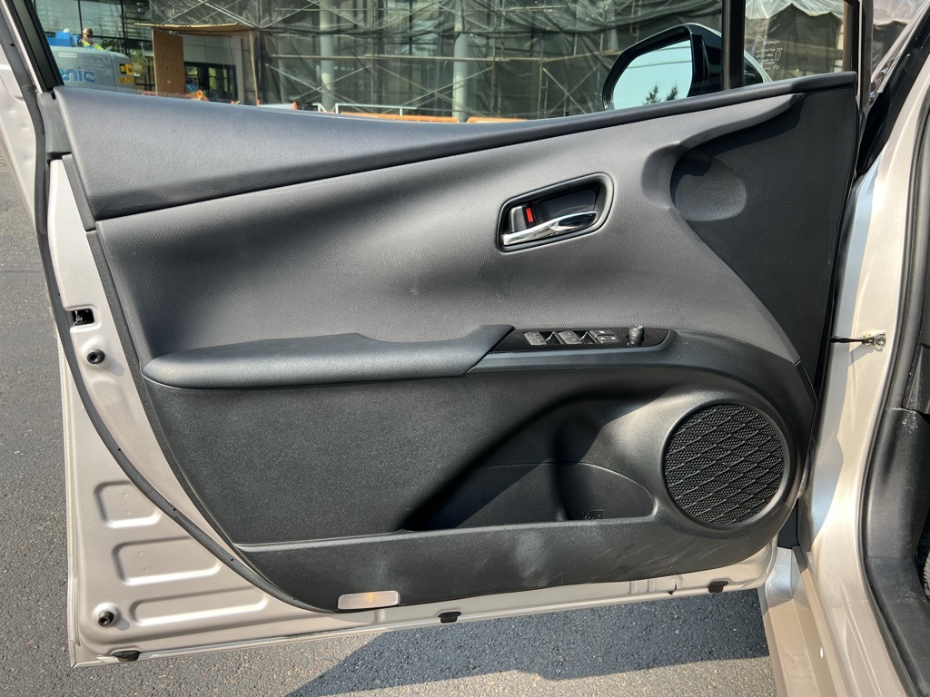 2019 Toyota Prius Prime Plus Premium Advanced photo 10