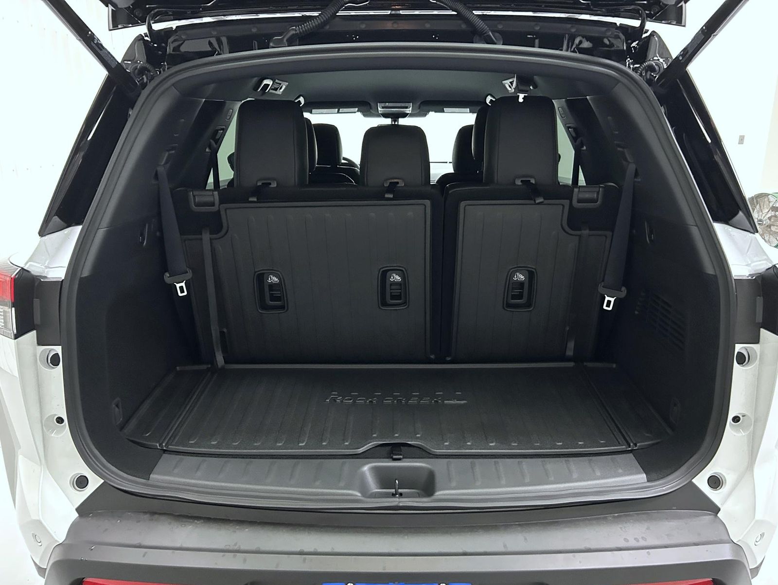 2025 Nissan Pathfinder Rock Creek photo 8