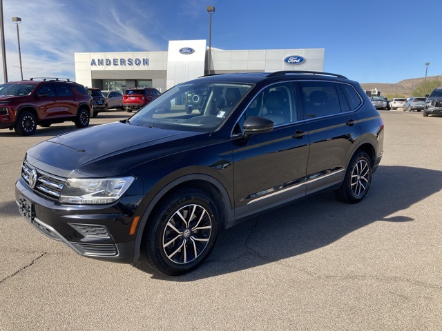 2021 Volkswagen Tiguan SE's photo