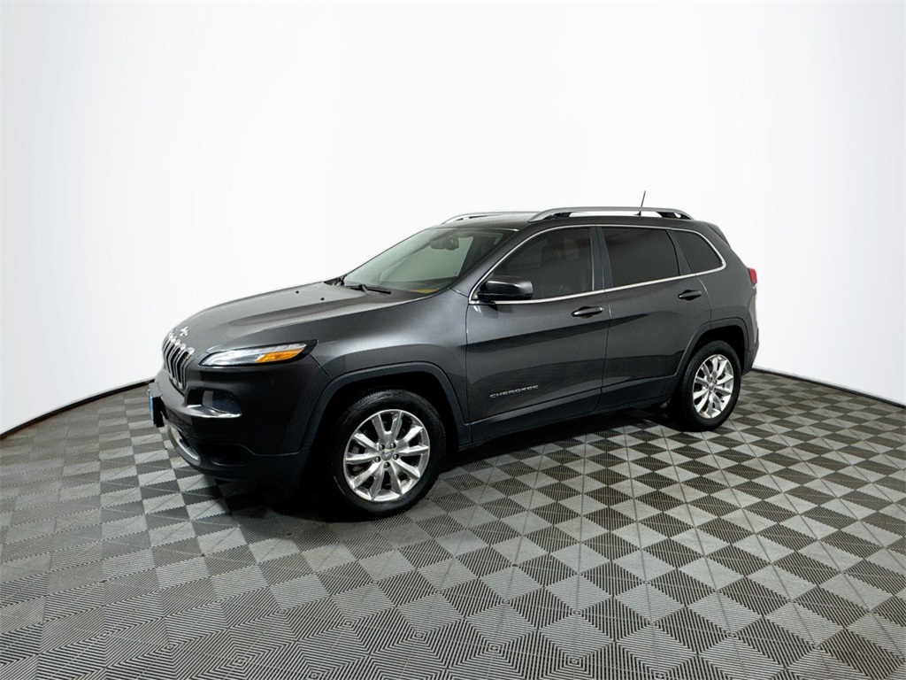 Used 2016 Jeep Cherokee Limited with VIN 1C4PJMDB1GW202724 for sale in Chippewa Falls, WI