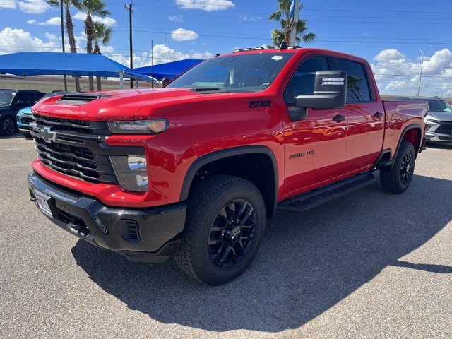 2026 Chevrolet Silverado 2500HD Custom photo 3