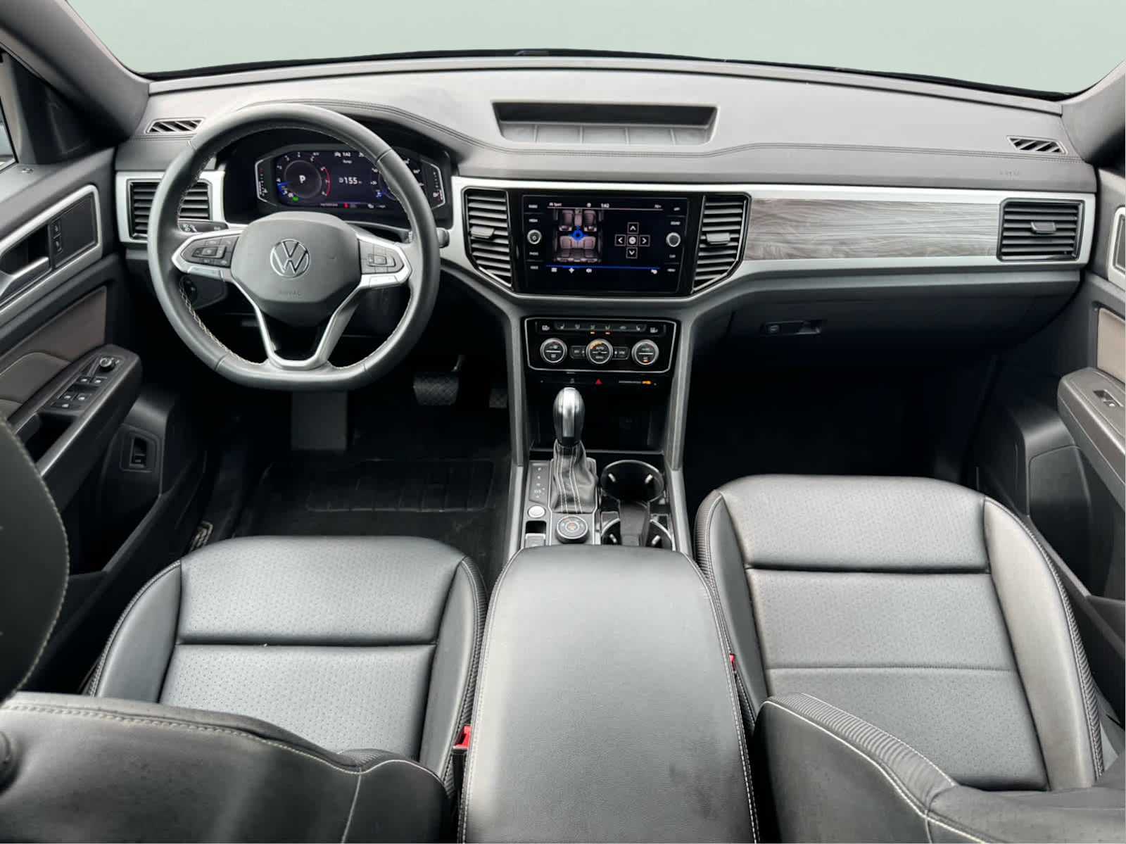 2023 Volkswagen Atlas Cross Sport V6 SE Technology photo 28