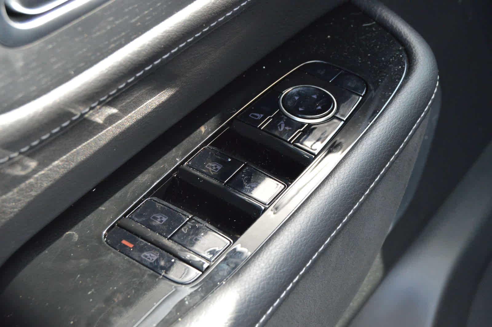 2025 Infiniti QX80 Sensory photo 19
