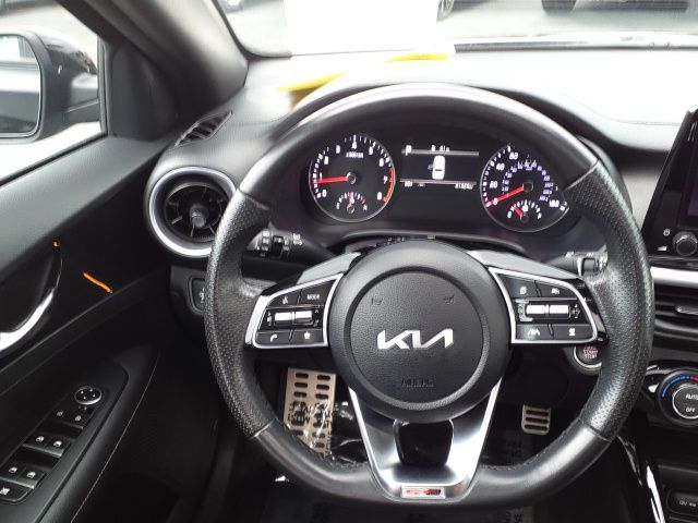 2023 Kia Forte GT-Line photo 8