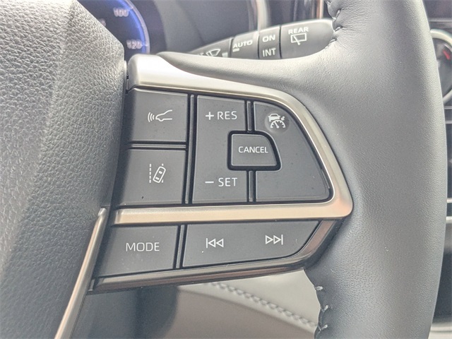2024 Toyota Highlander Platinum photo 28