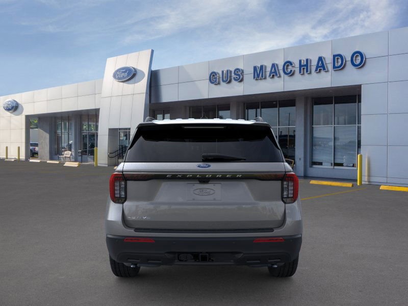 2025 Ford Explorer photo 3