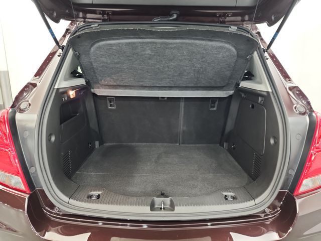 2022 Chevrolet Trax LT photo 5