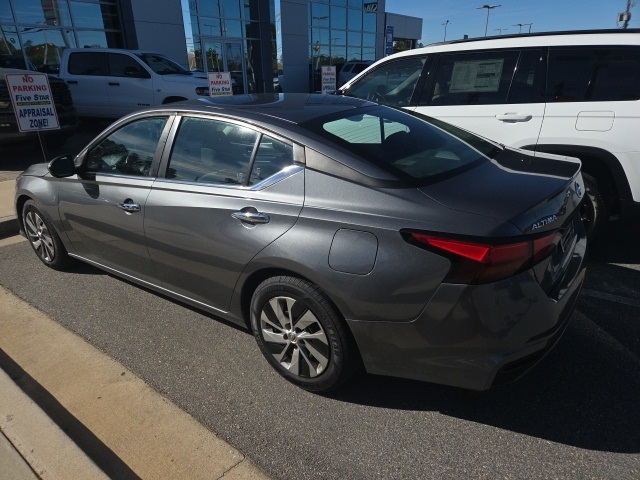 2021 Nissan Altima 2.5 S photo 4