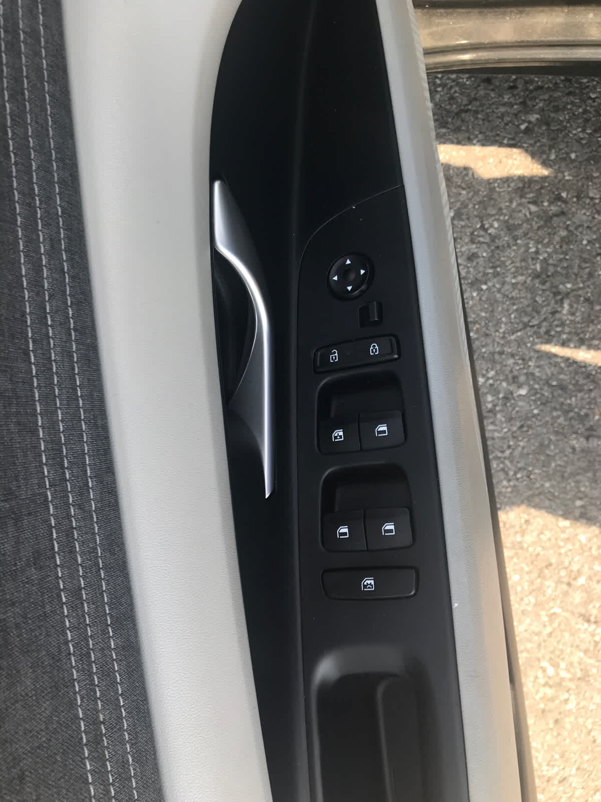 2024 Hyundai Elantra Limited photo 12