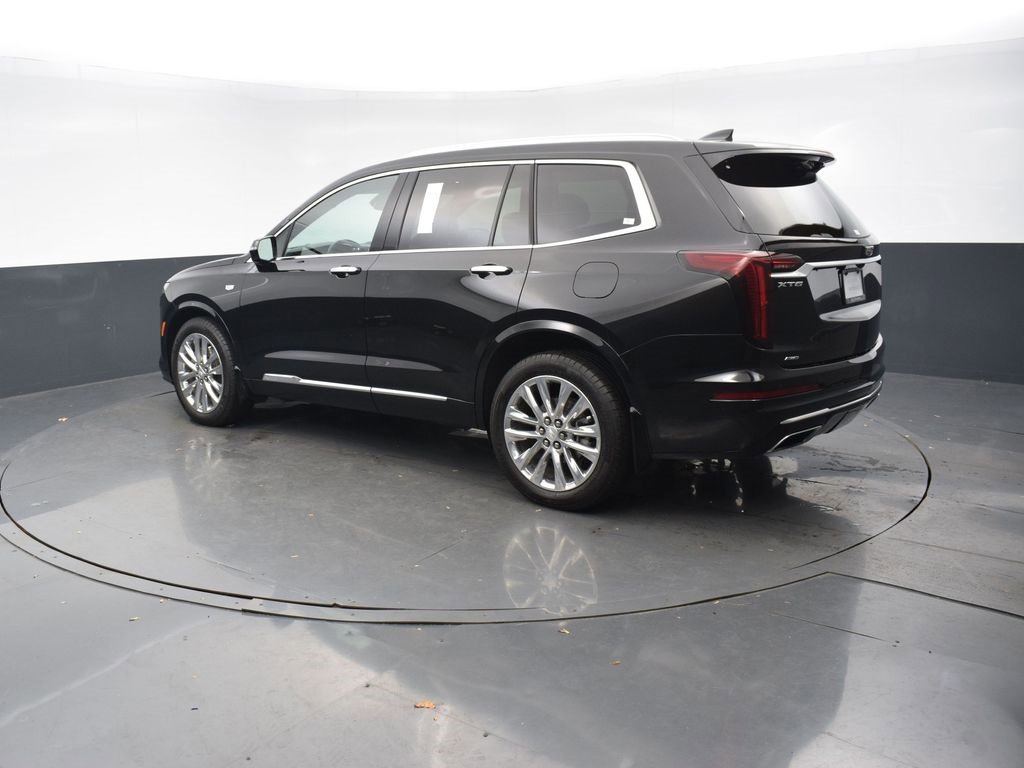 2024 Cadillac XT6 Premium Luxury photo 3