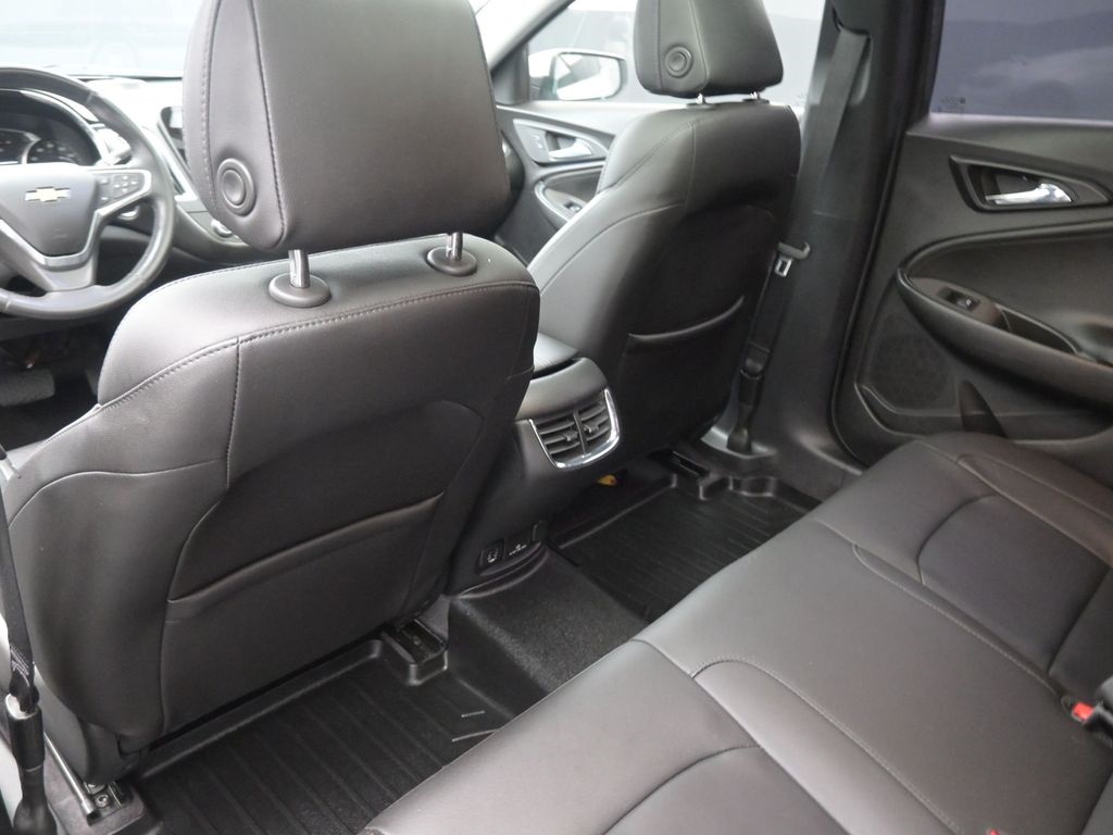 2018 Chevrolet Malibu 1LT photo 8