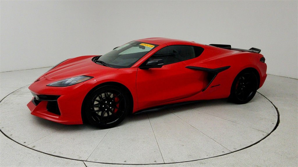 2025 Chevrolet Corvette Z06 2LZ photo 2