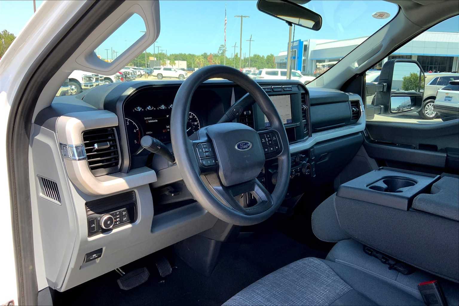 2024 Ford F-250 XLT photo 15